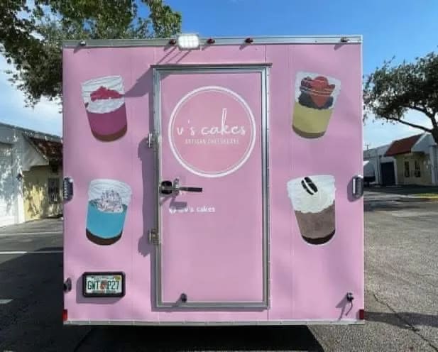 Cheesecakes and drinks 🍹trailer for sale  