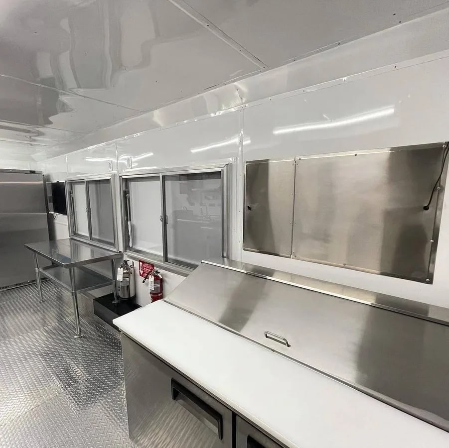 Food trailer 