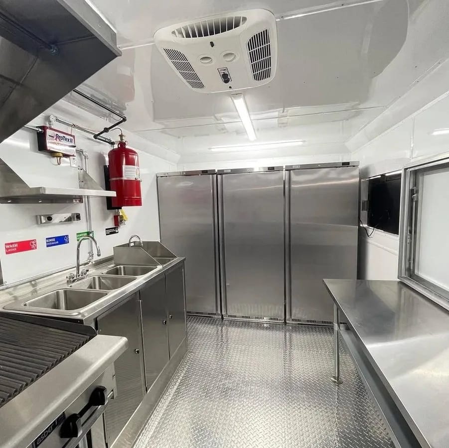 Food trailer 