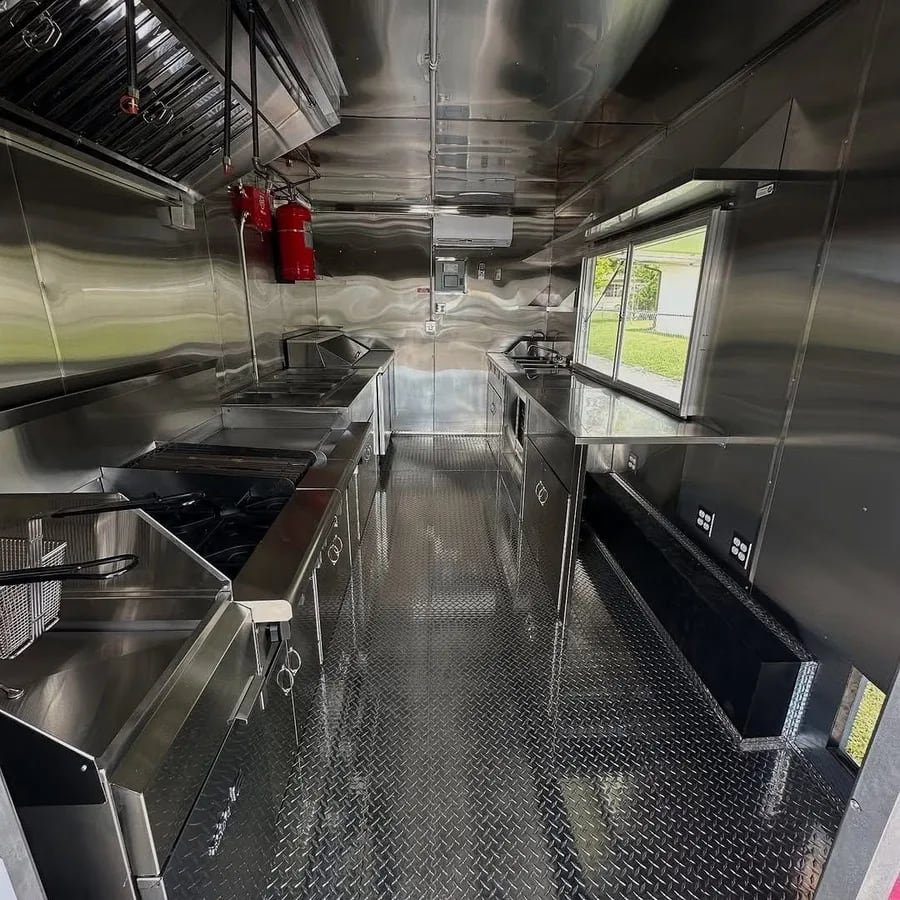Food trailer 