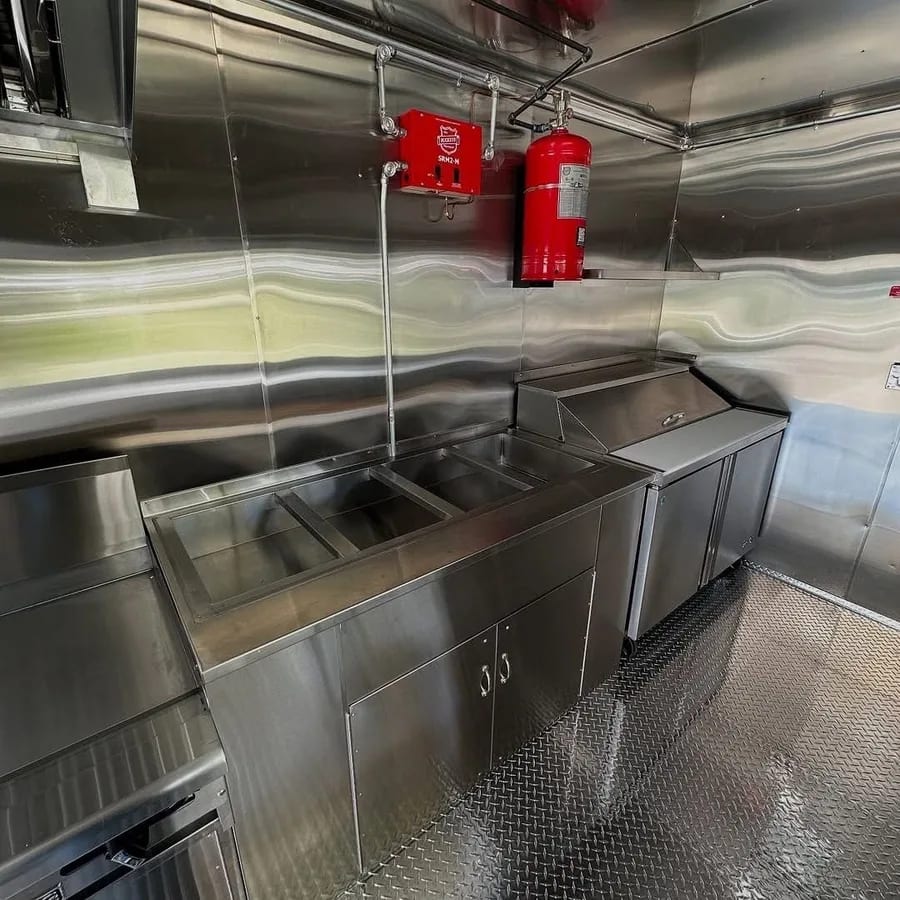 Food trailer 