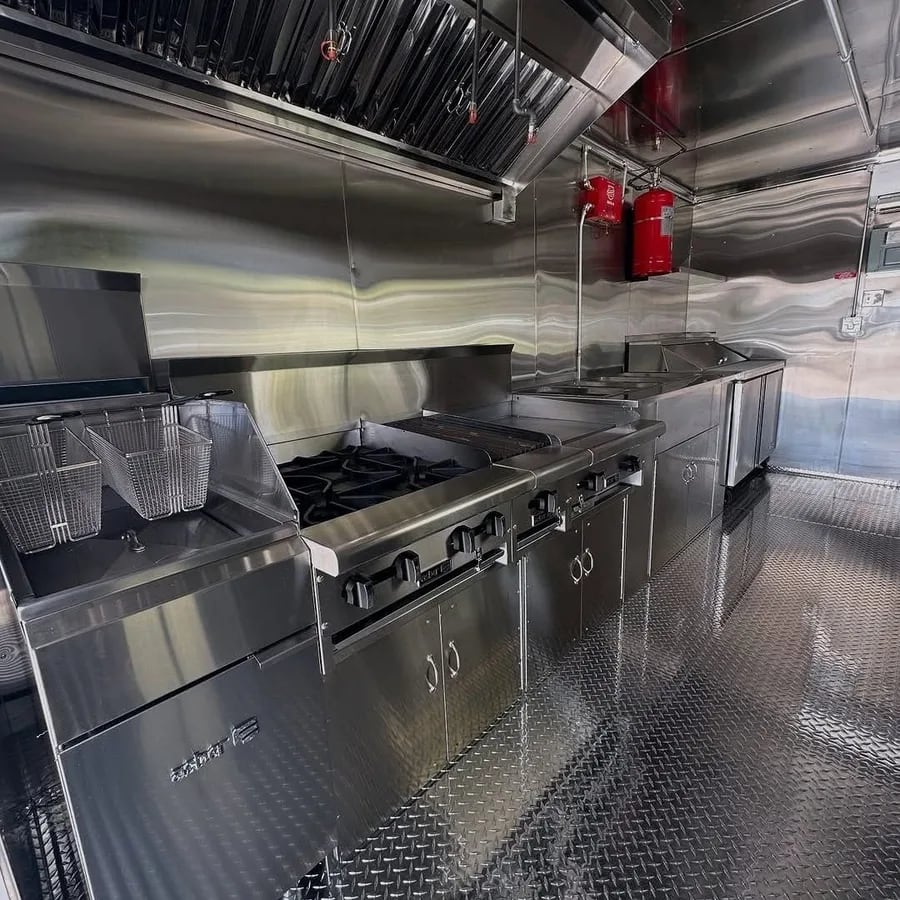 Food trailer 