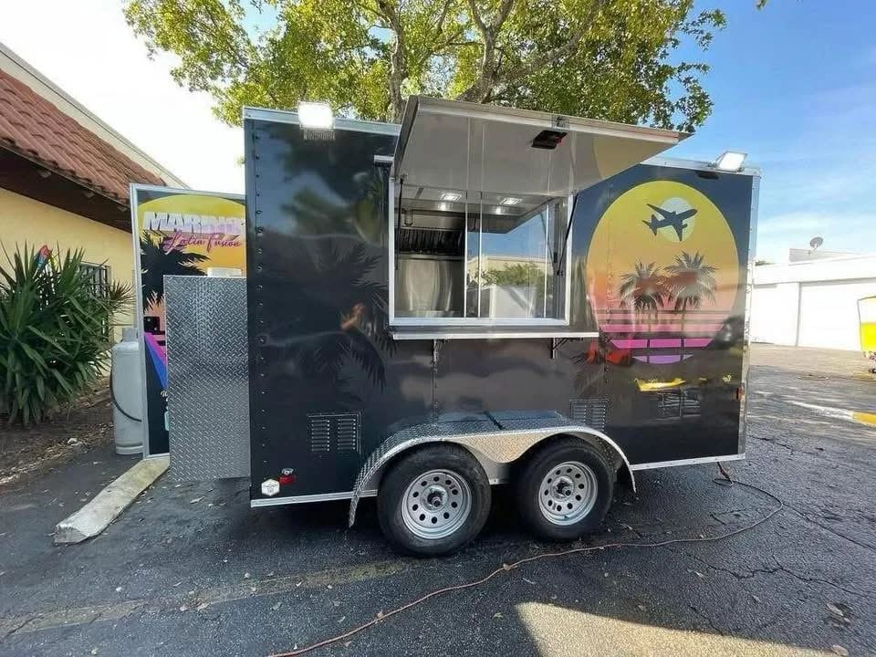Food trailer 