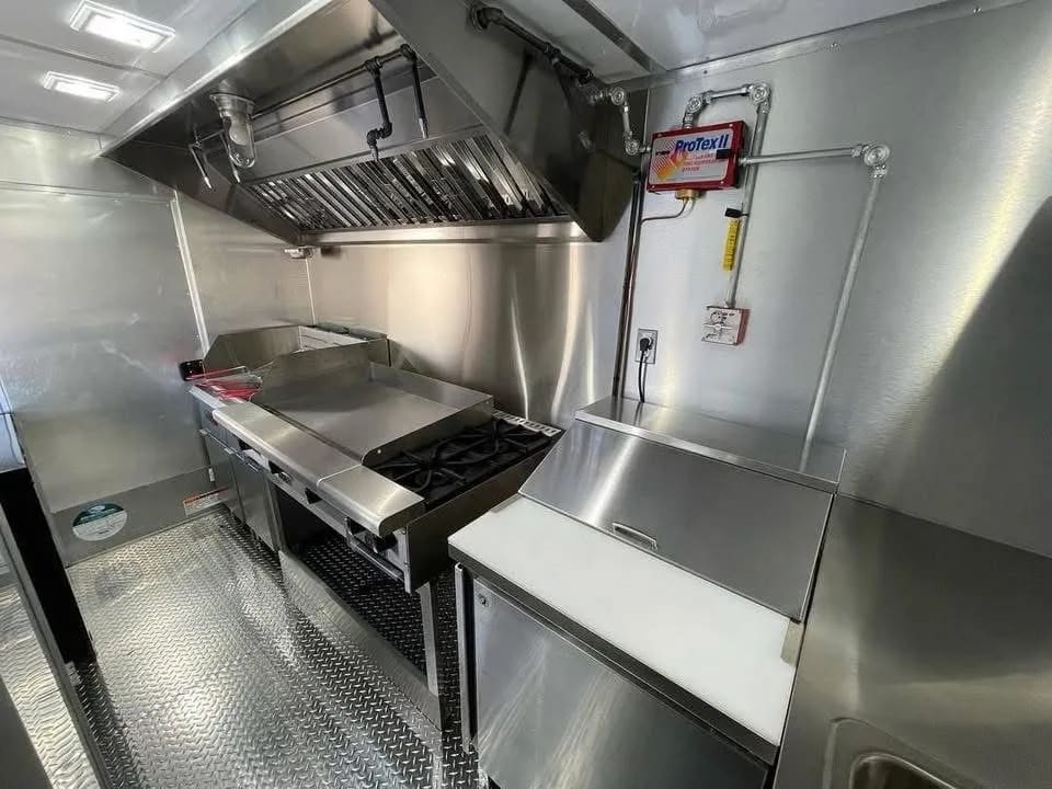 Food trailer 