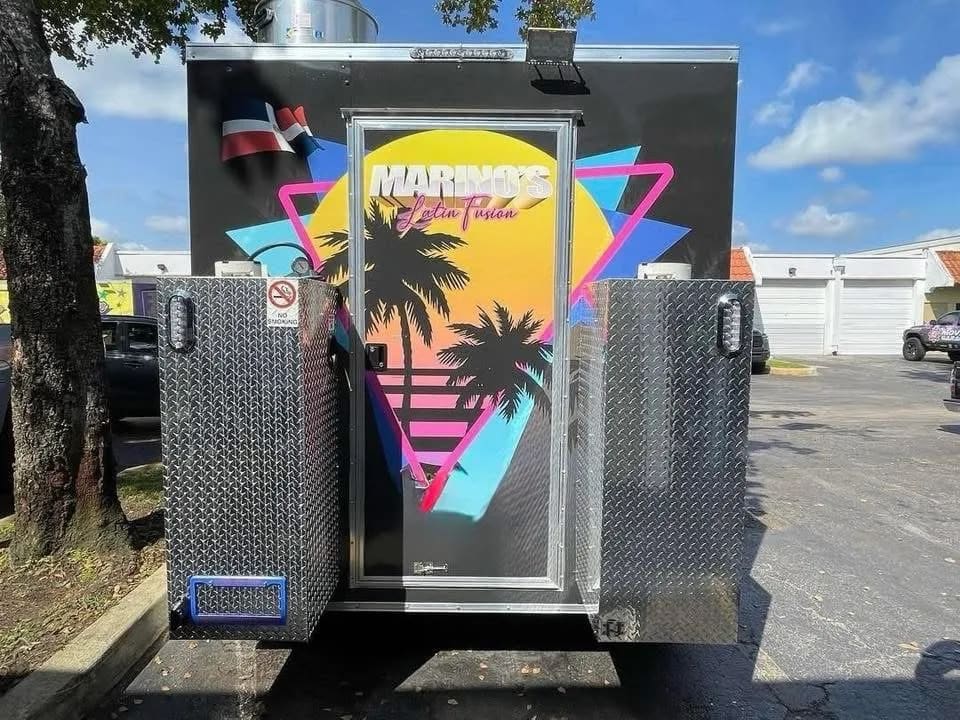 Food trailer 