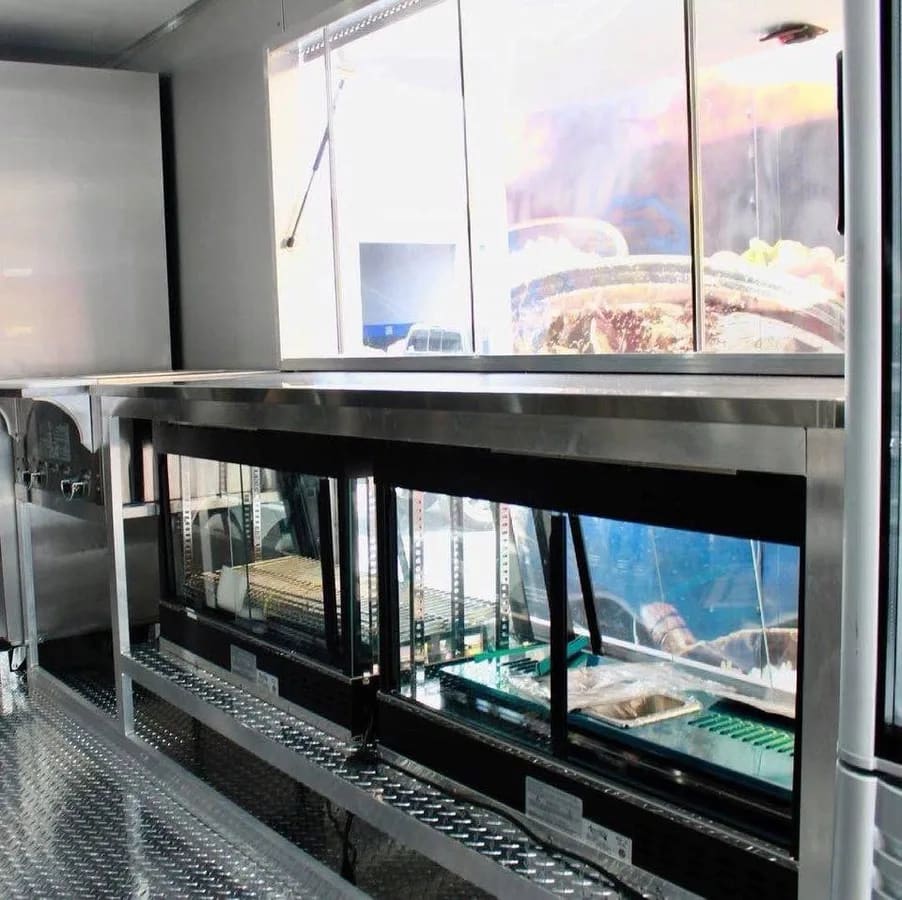 Food trailer 