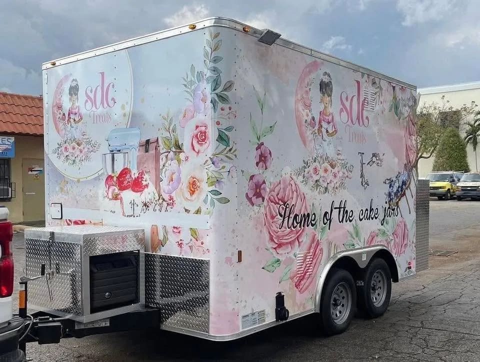 Food trailer 