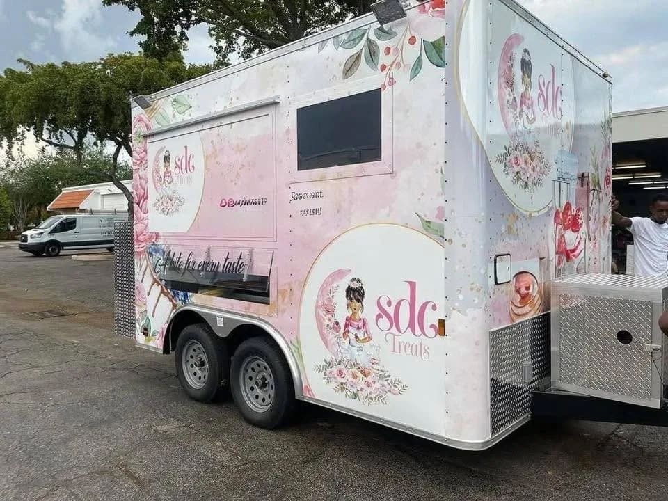 Food trailer 