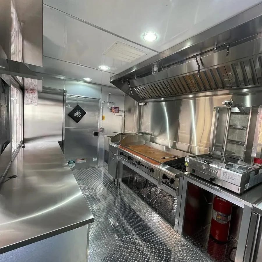 Food trailer 