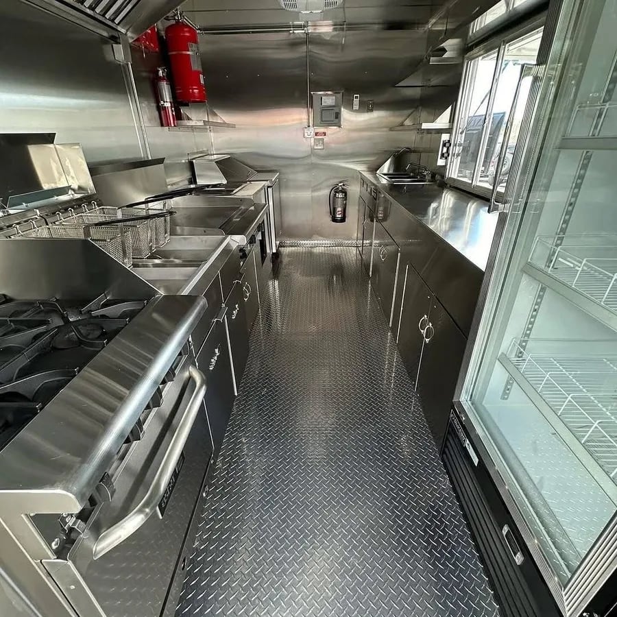 Food trailer 