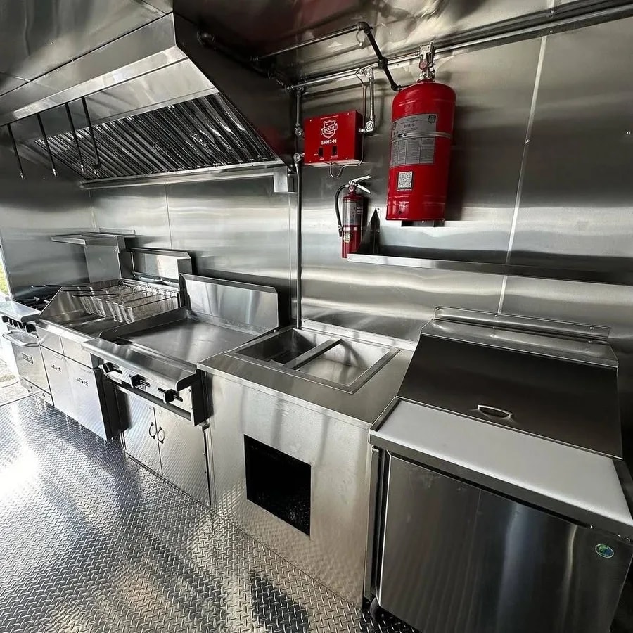 Food trailer 