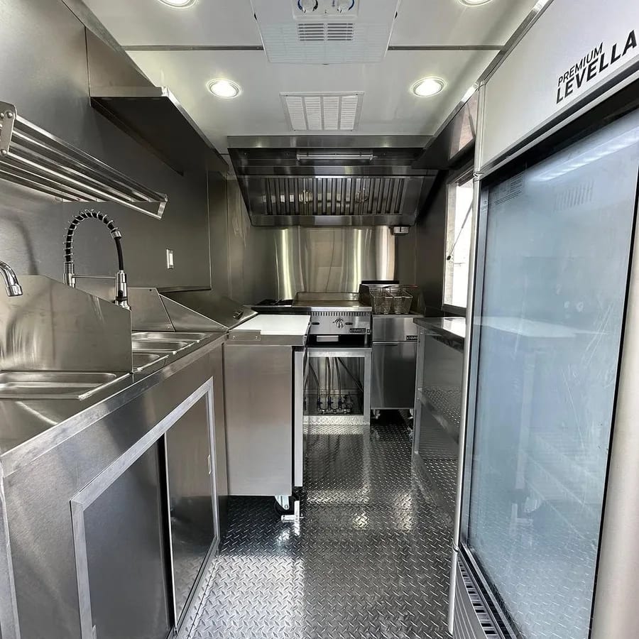 Food trailer 