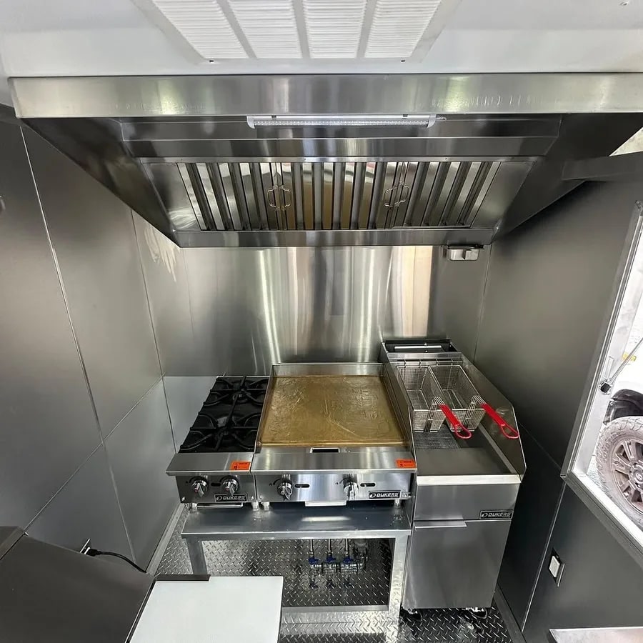 Food trailer 