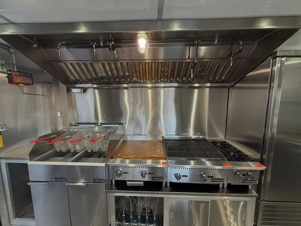 Food trailer 