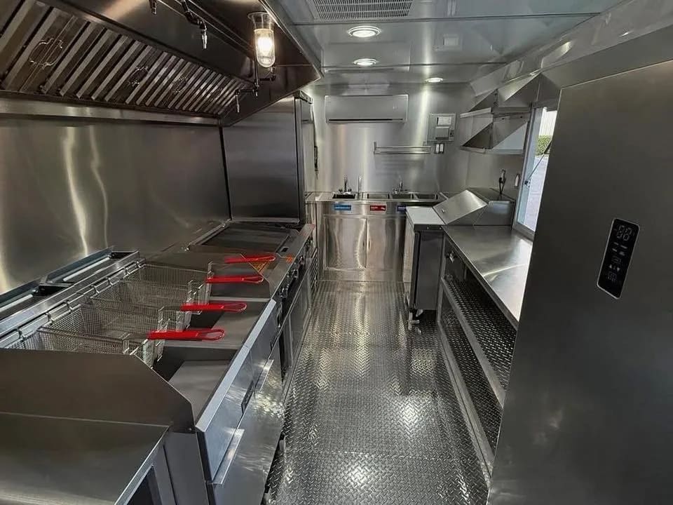 Food trailer 