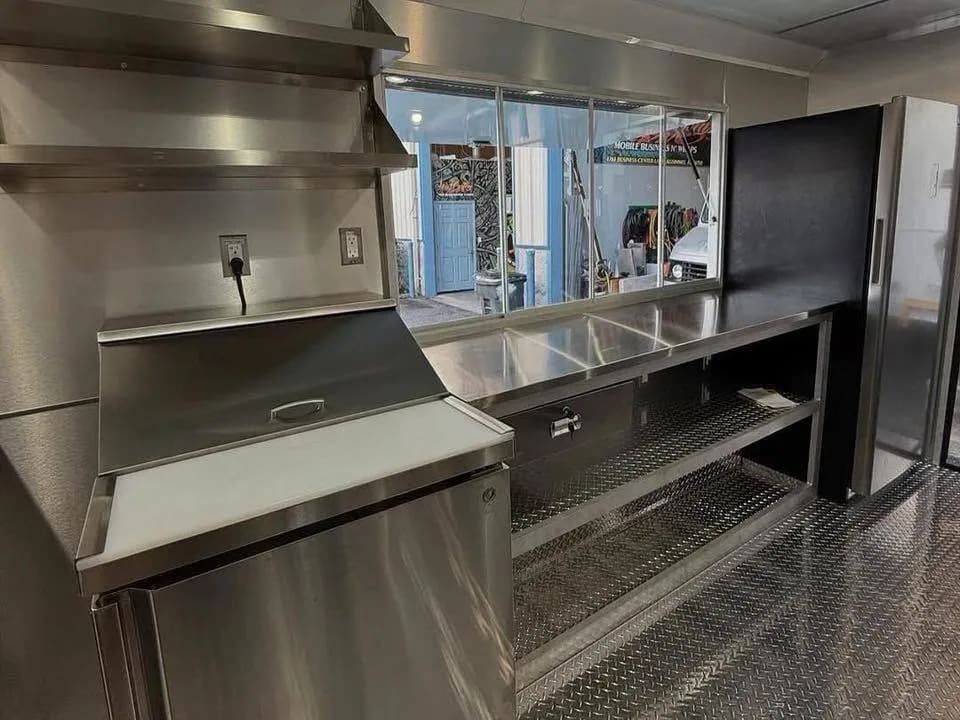 Food trailer 