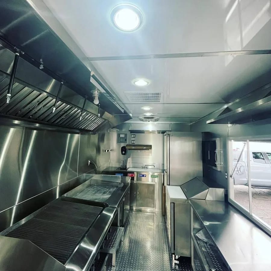 Food trailer 