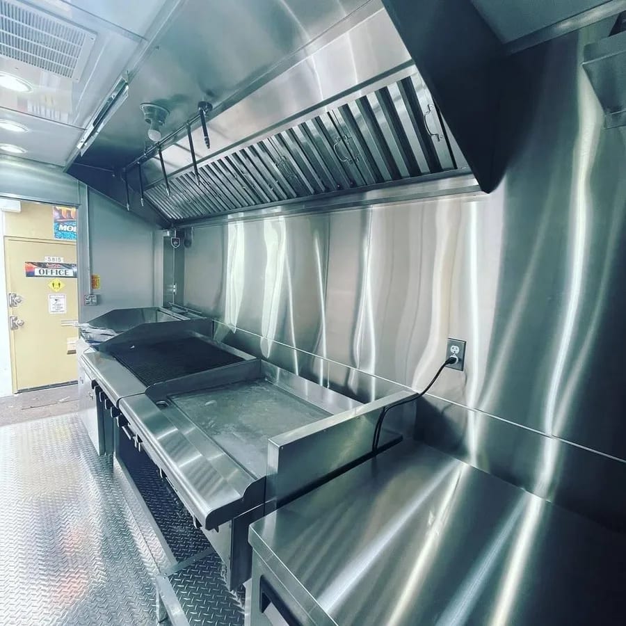 Food trailer 