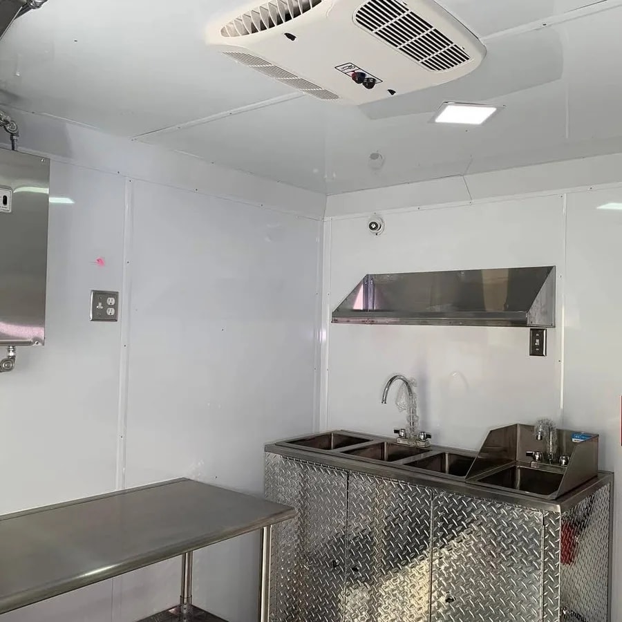 Food trailer 