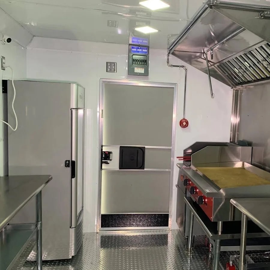 Food trailer 