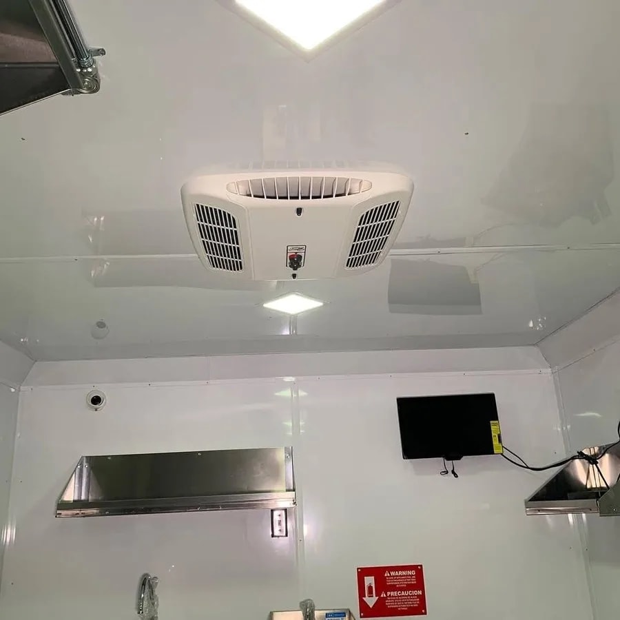Food trailer 