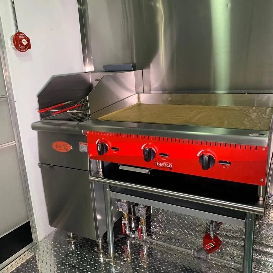 Food trailer 