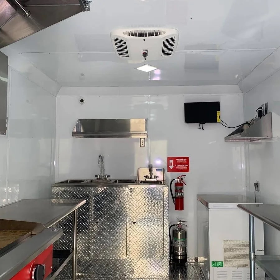 Food trailer 