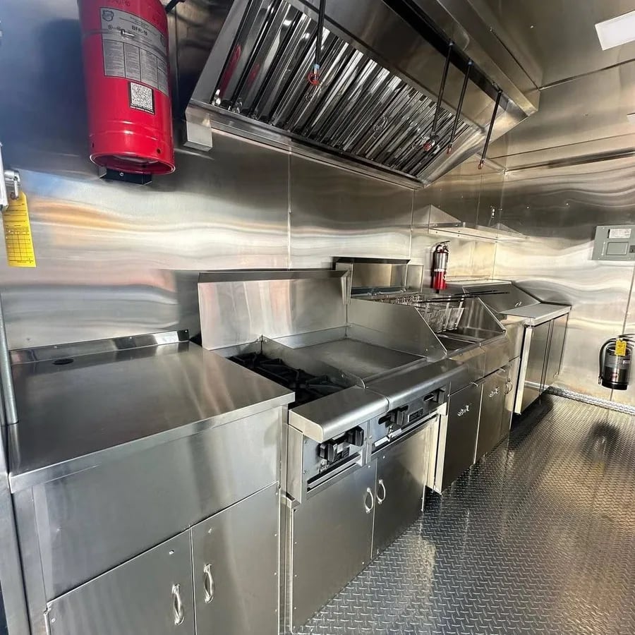 Food trailer 