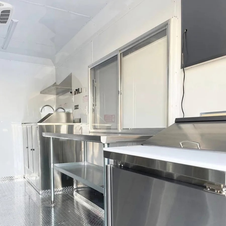 Food trailer 