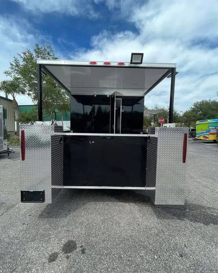 Food trailer 