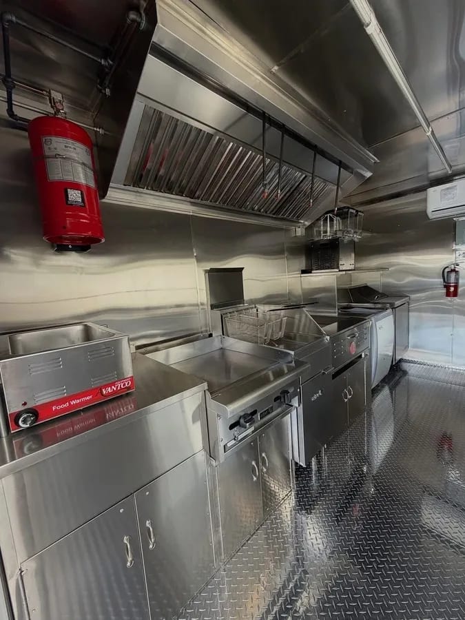 Food trailer 