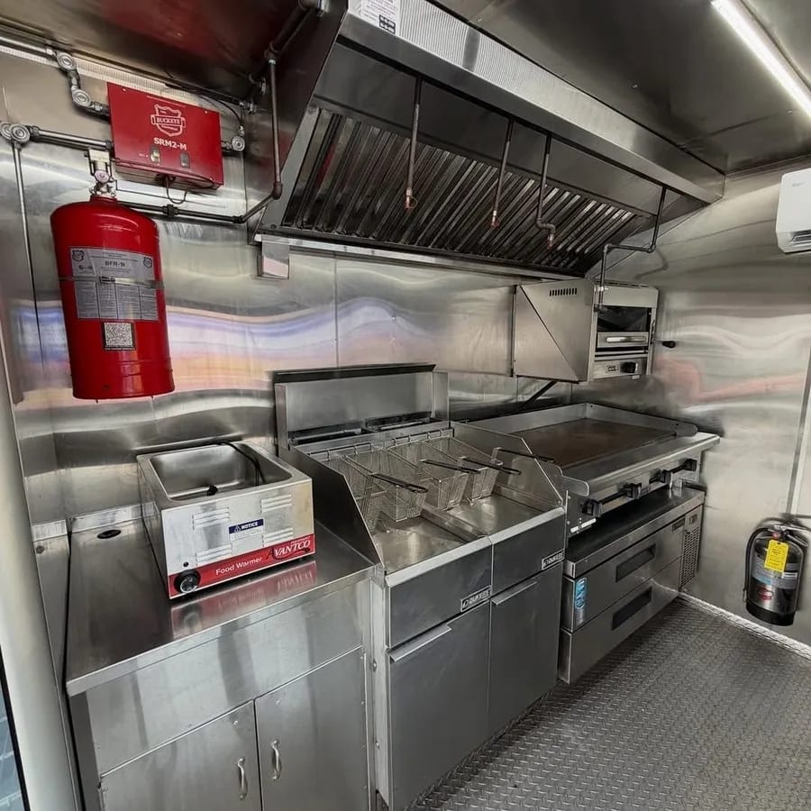 Food trailer 