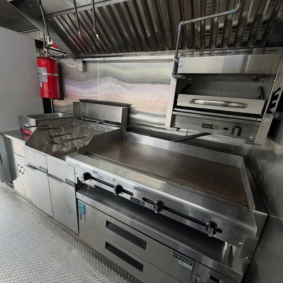 Food trailer 