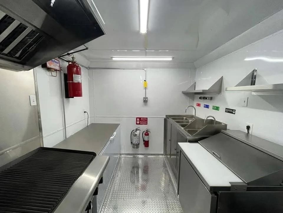 Food trailer 