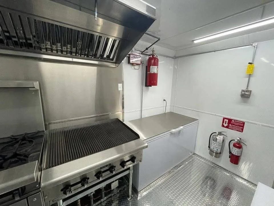 Food trailer 