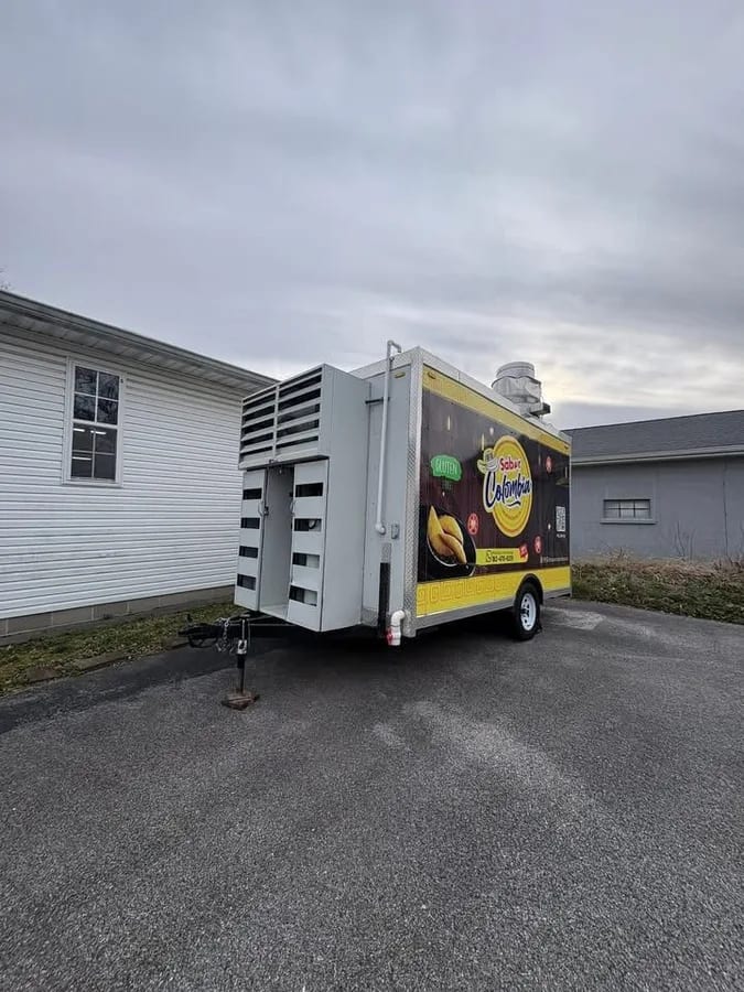 Food trailer 