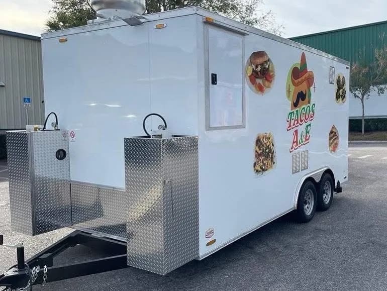 Food Trailer 