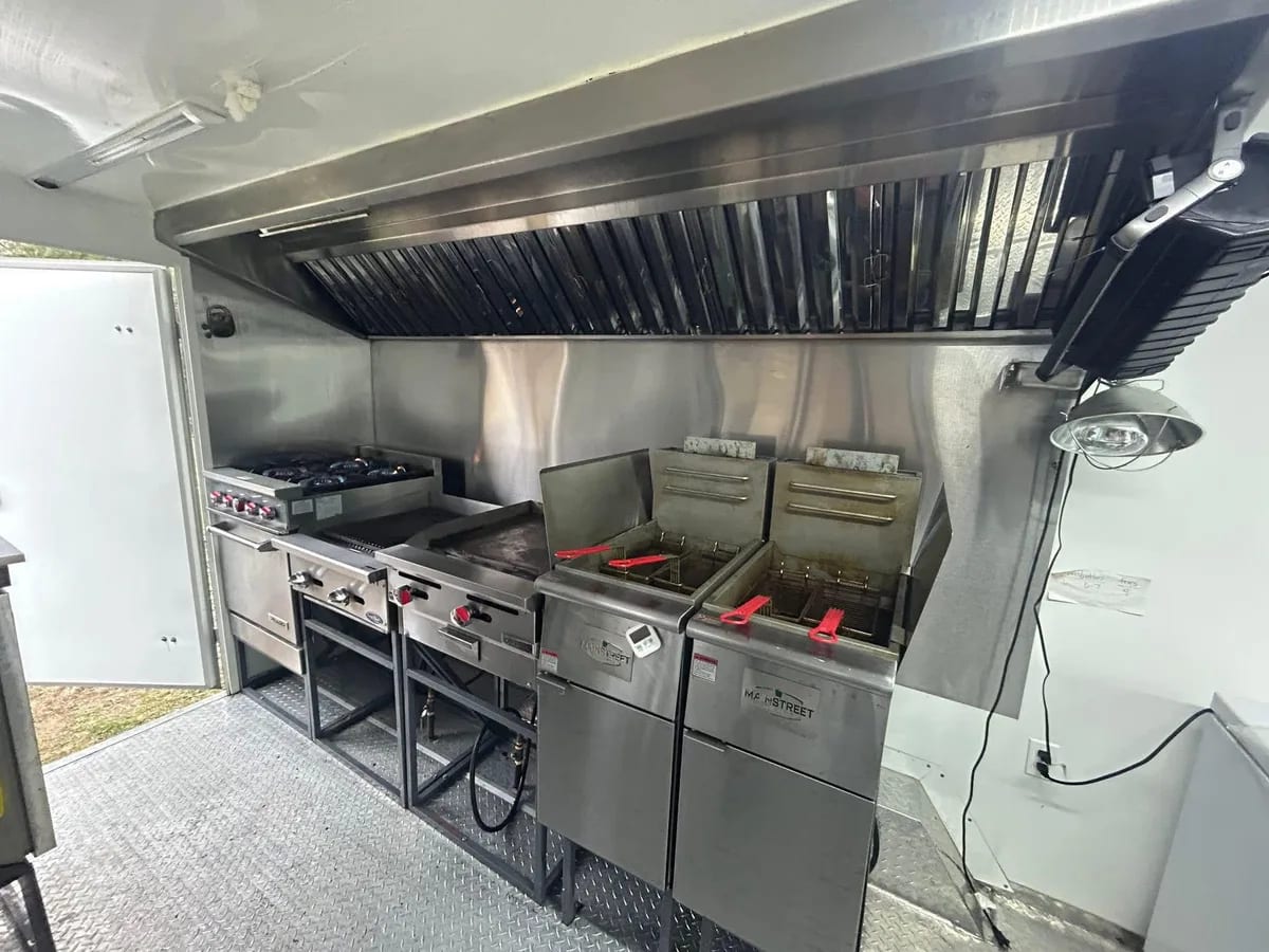Food trailer 