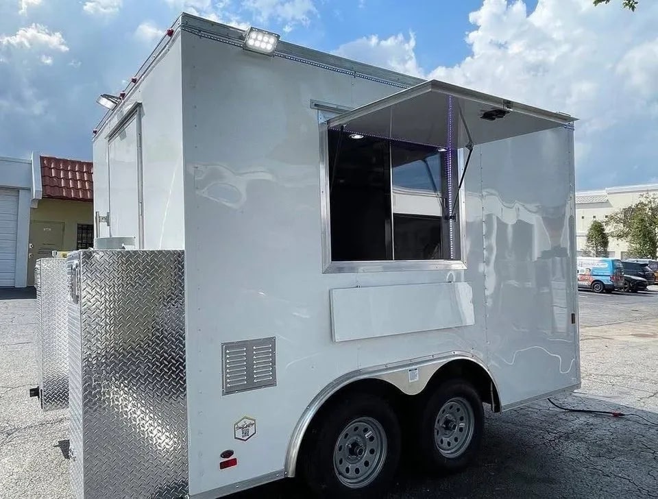 Food trailer 