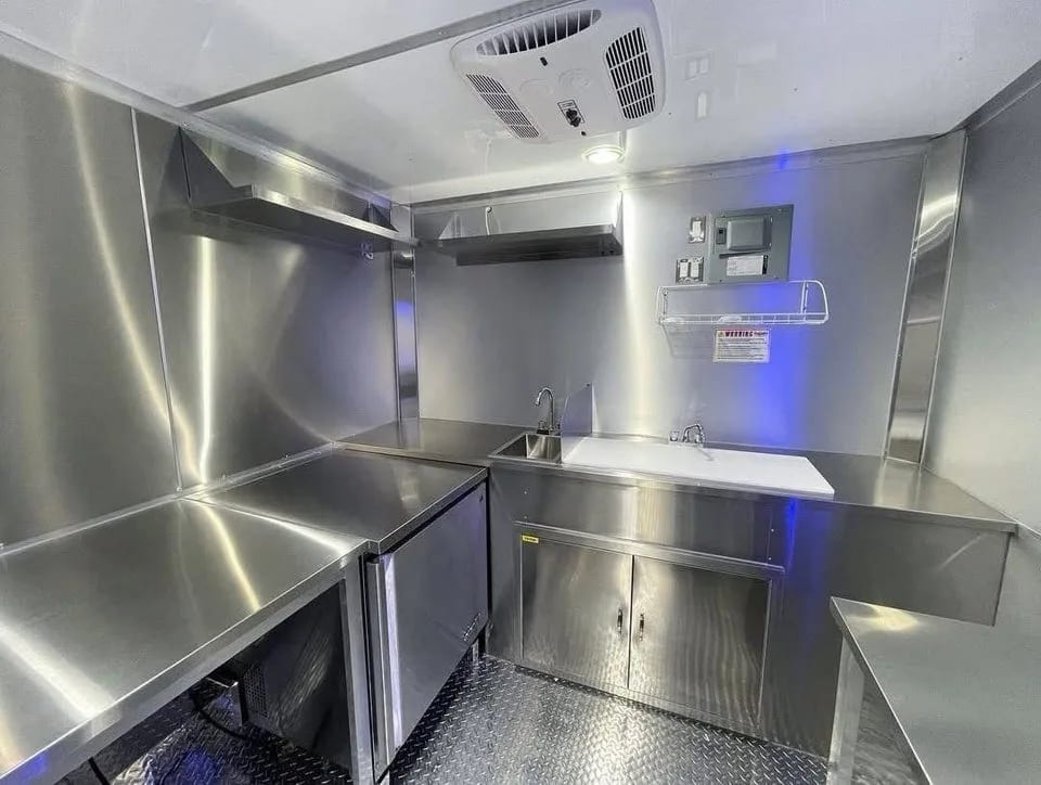 Food trailer 
