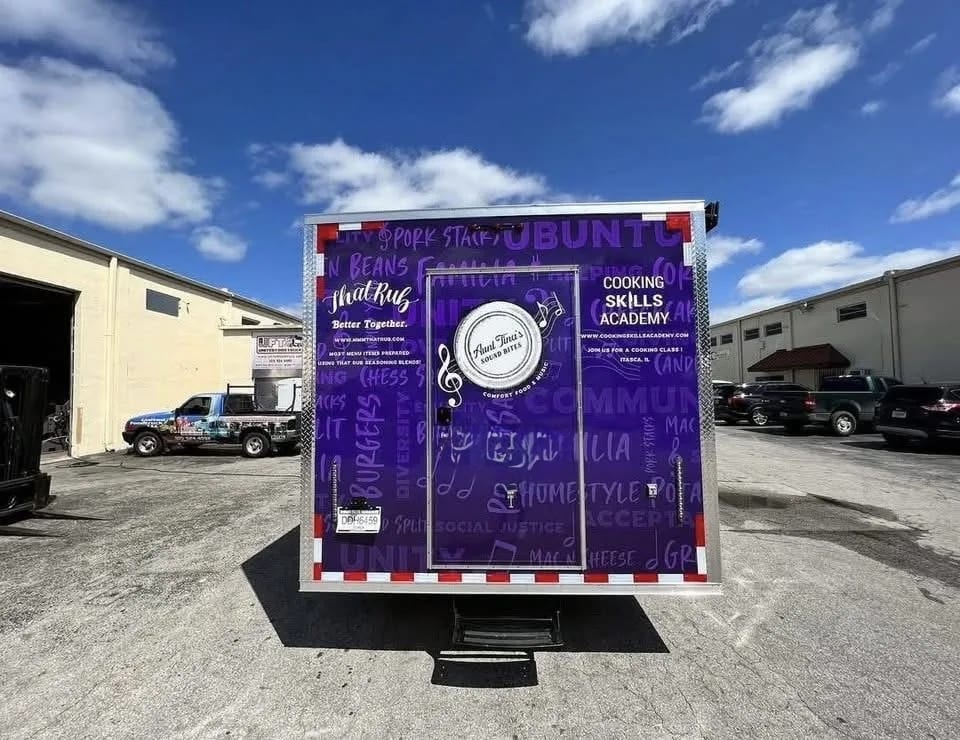 Food Trailer 