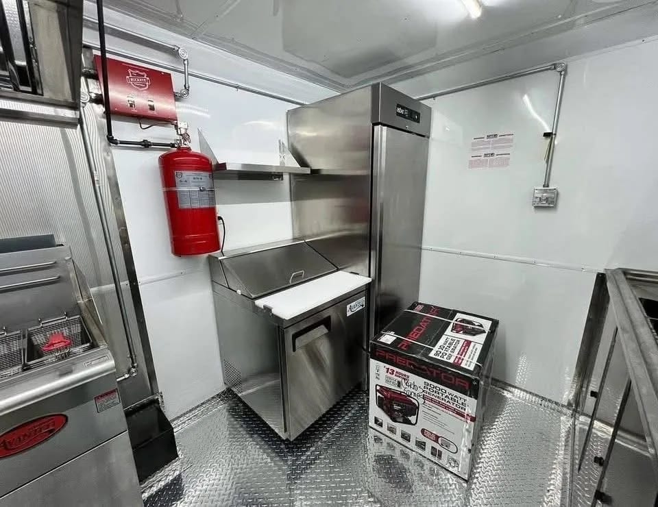 Food Trailer 