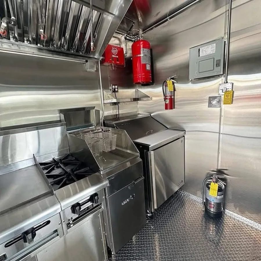 Food Trailer 