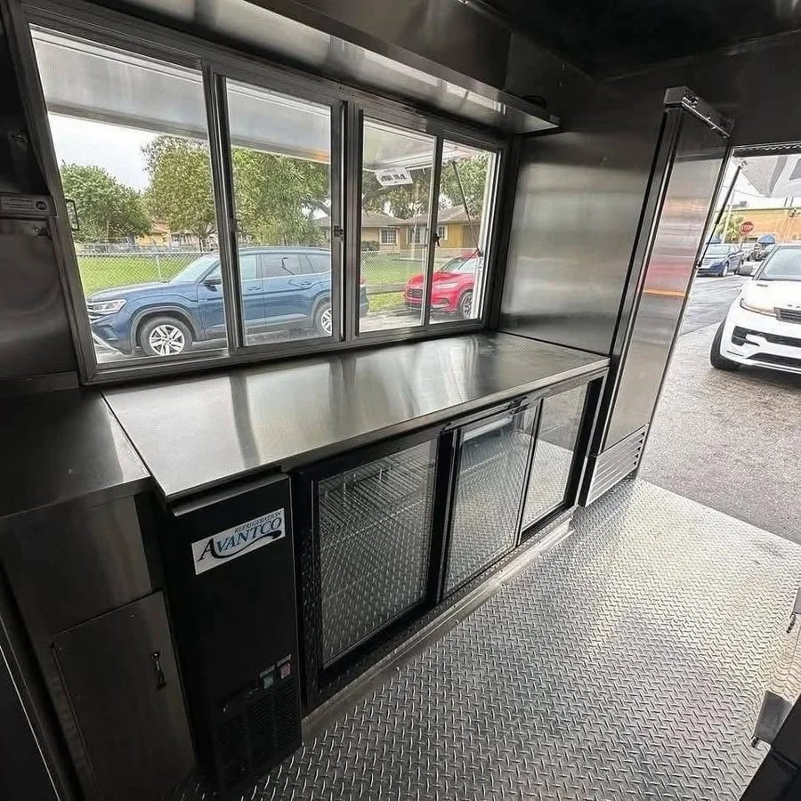 Food Trailer 