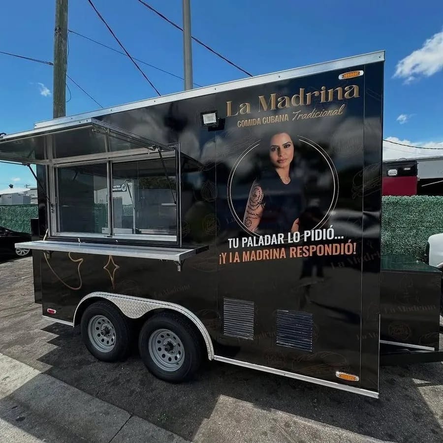 Food Trailer 