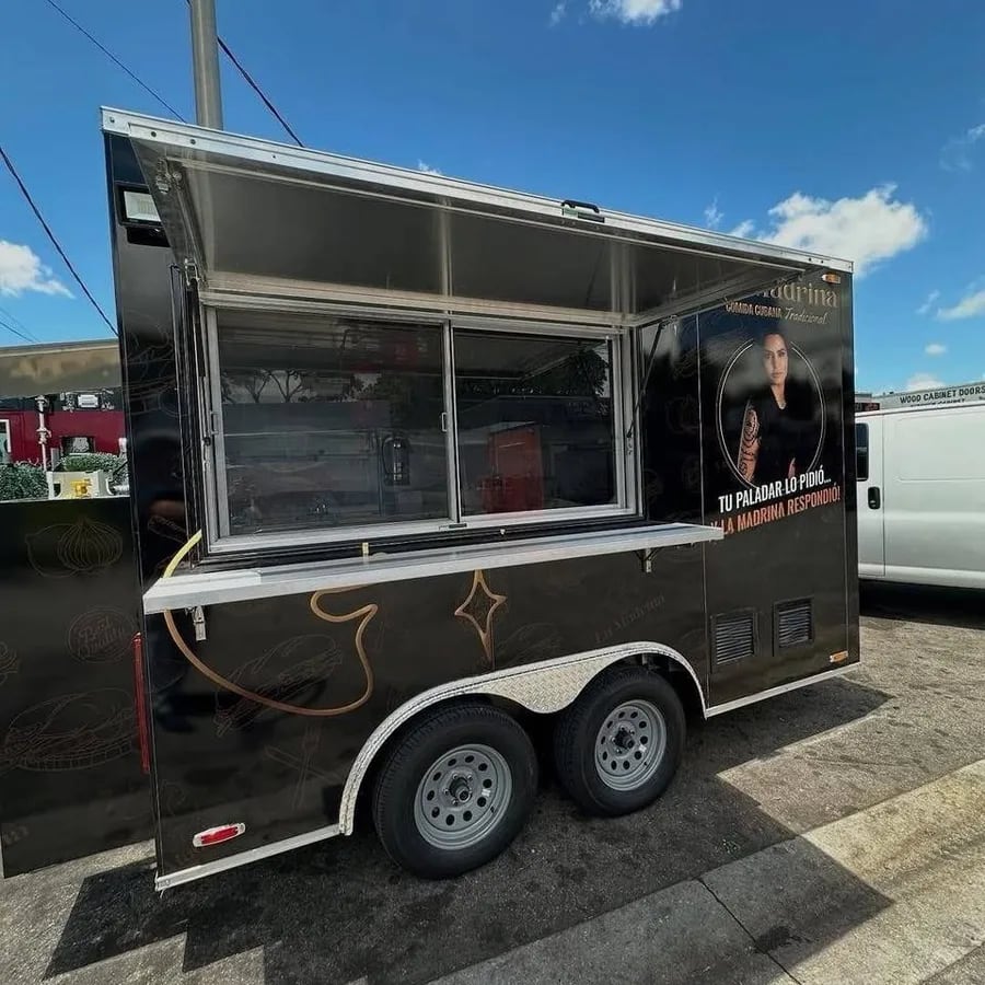 Food Trailer 