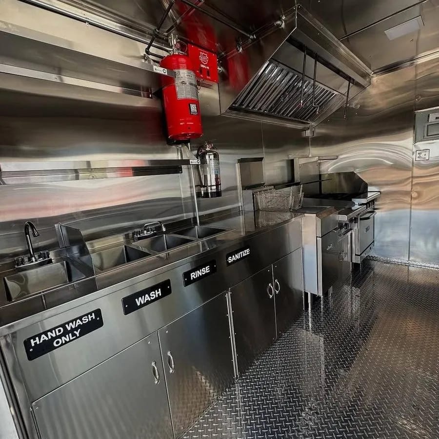 Food Trailer 