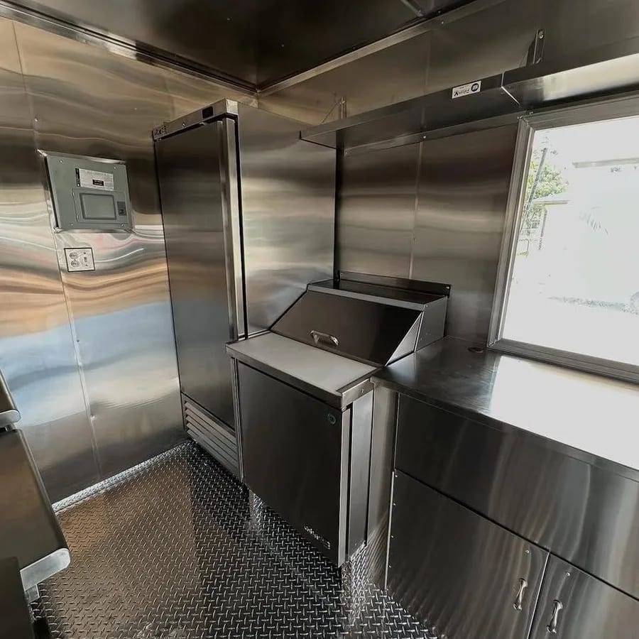 Food Trailer 