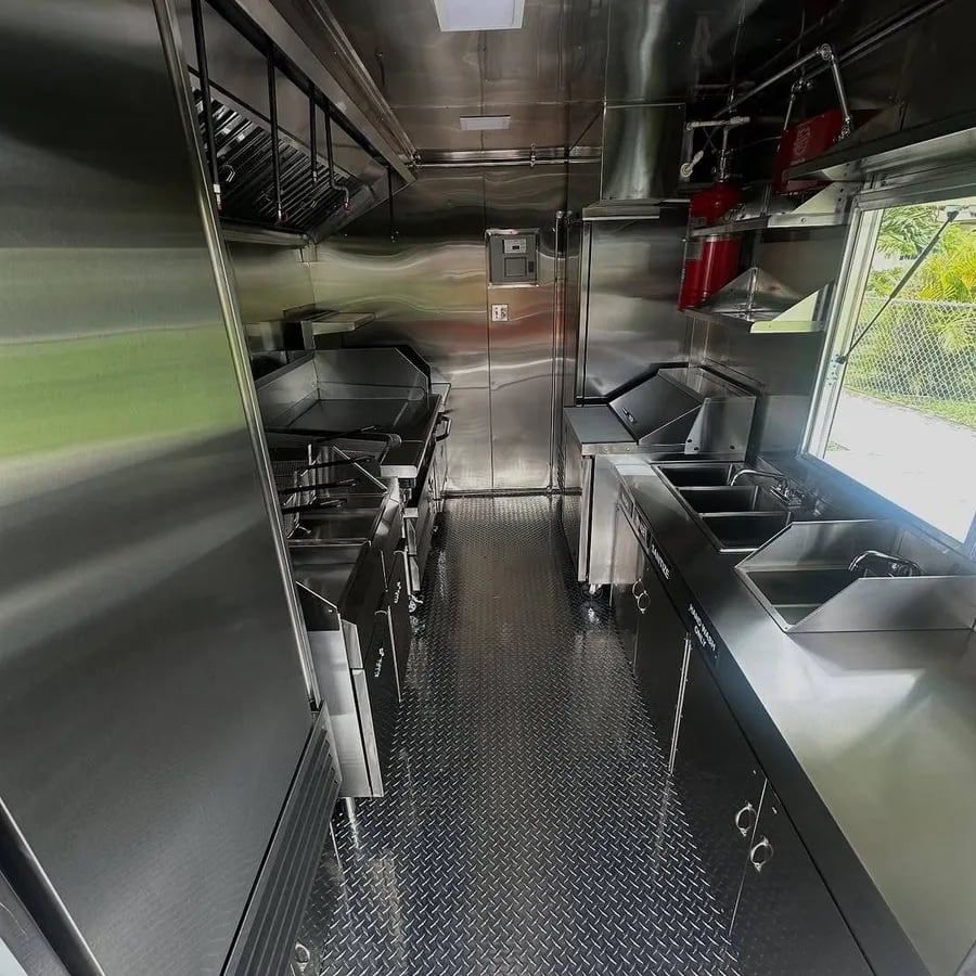 Food Trailer 