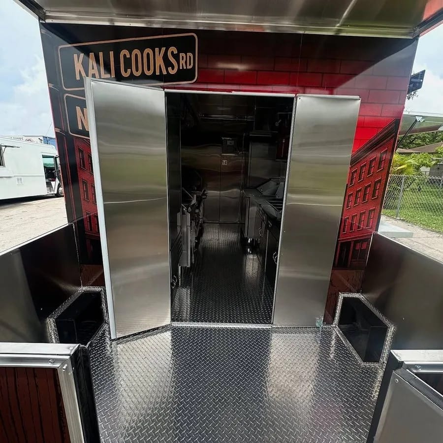 Food Trailer 
